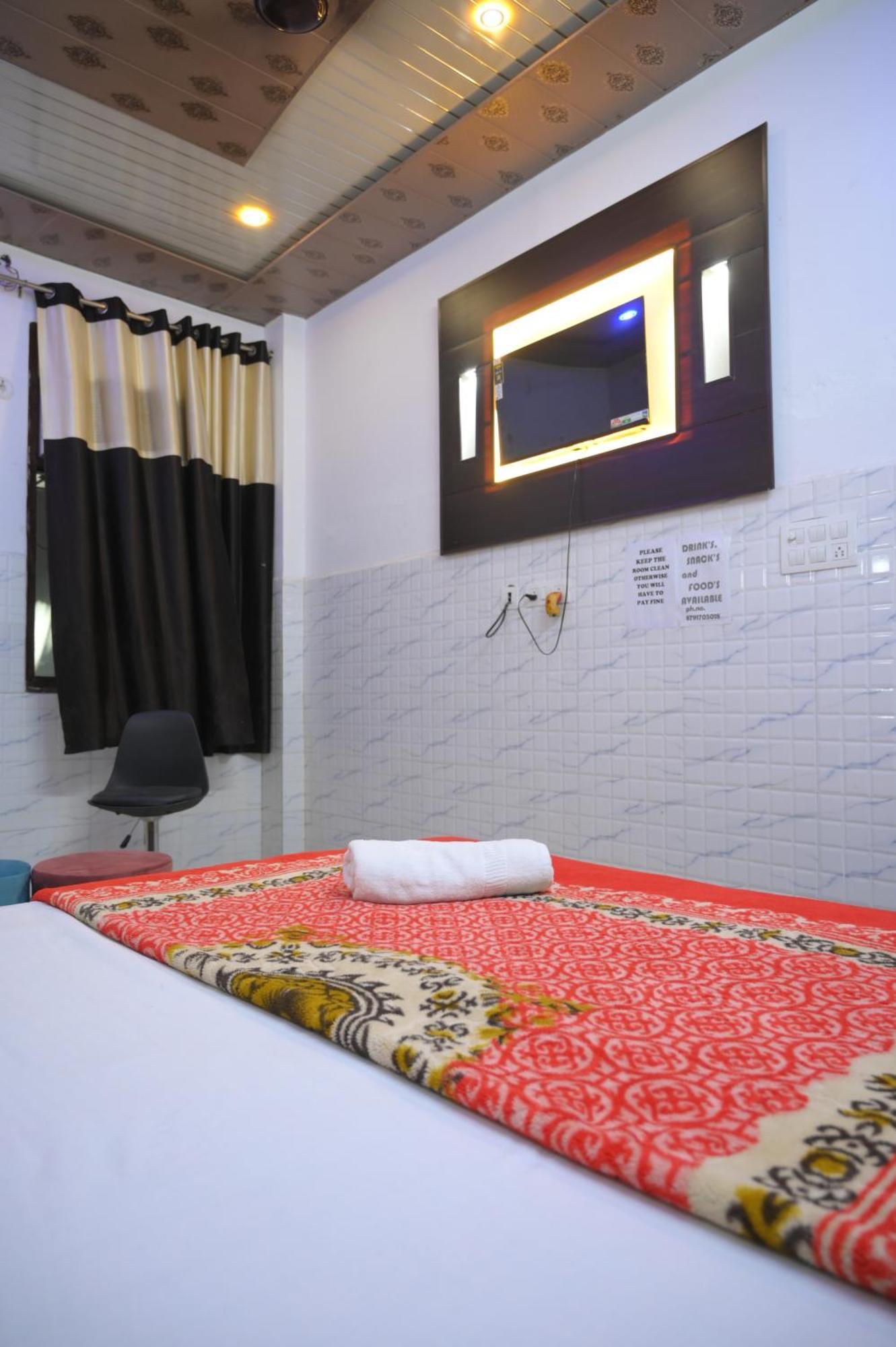 Hotel Starlight Мератх Экстерьер фото